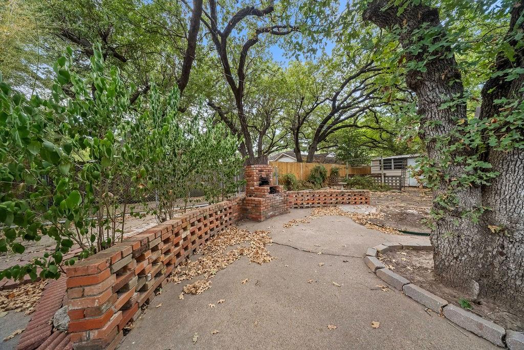 1809 Glenbrook Drive