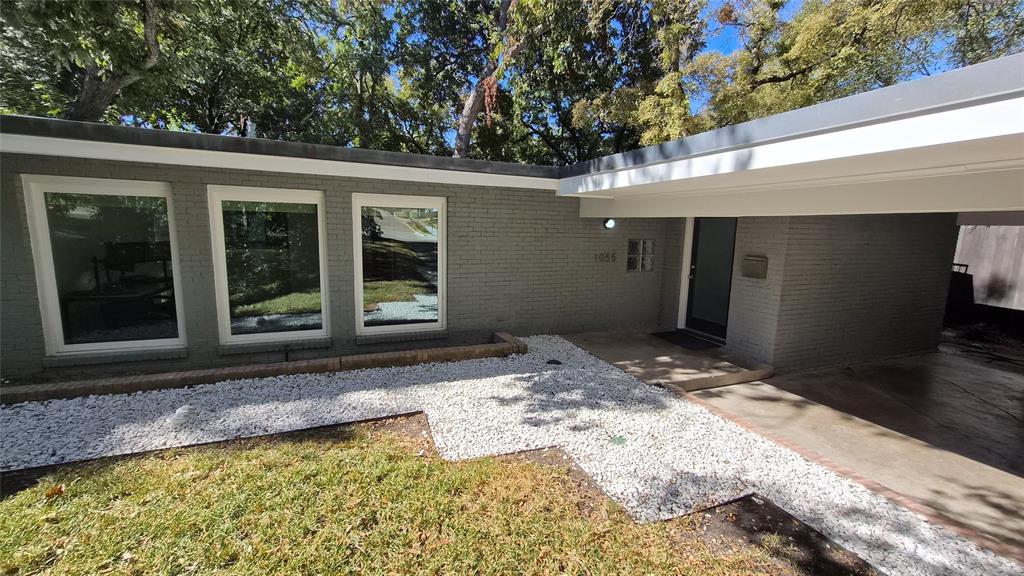 1055 Tipperary Drive