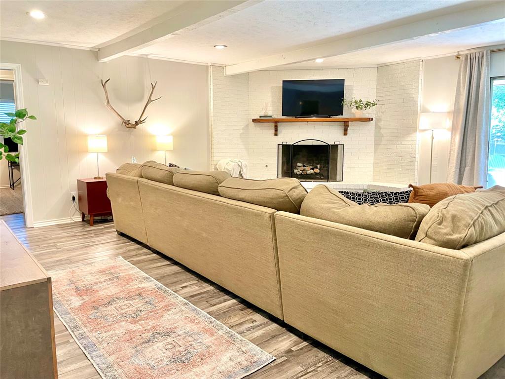 Whis Lynge Idll Add - Residential