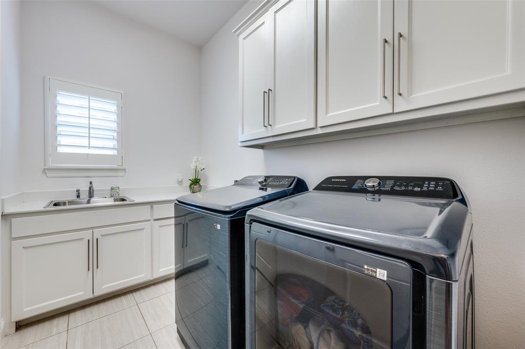 Newman Village Ph 4 - Residential