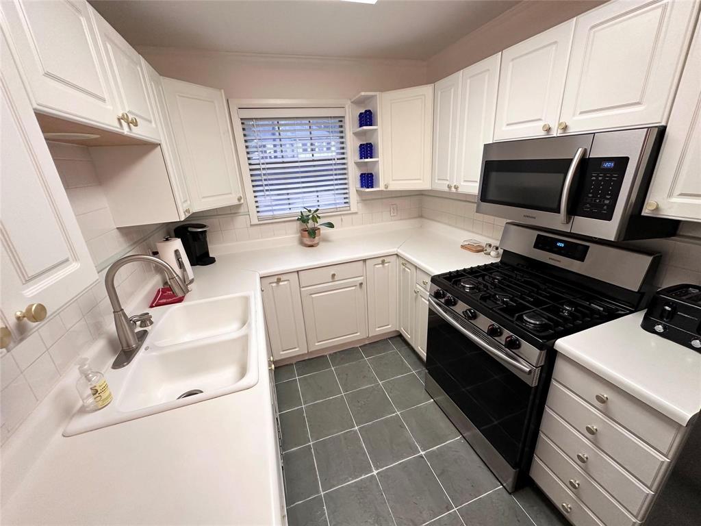 Coles G N - Residential Lease