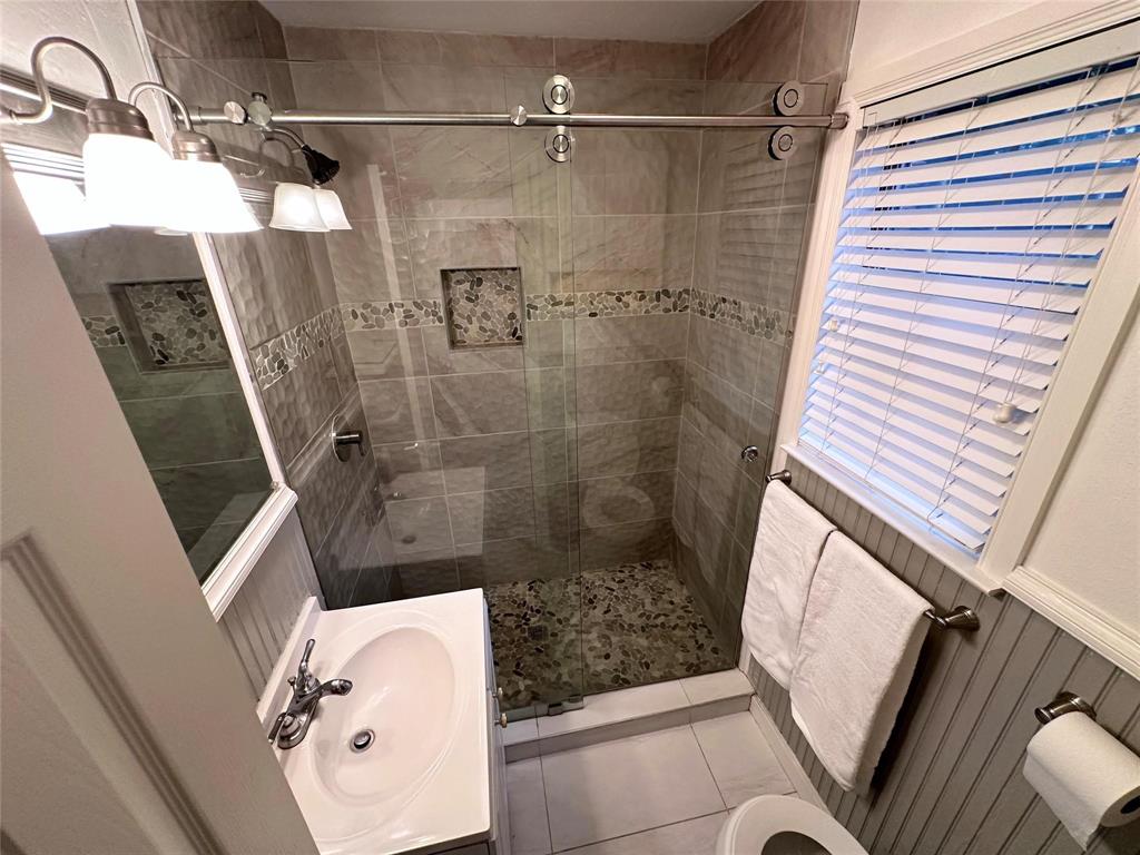 Coles G N - Residential Lease