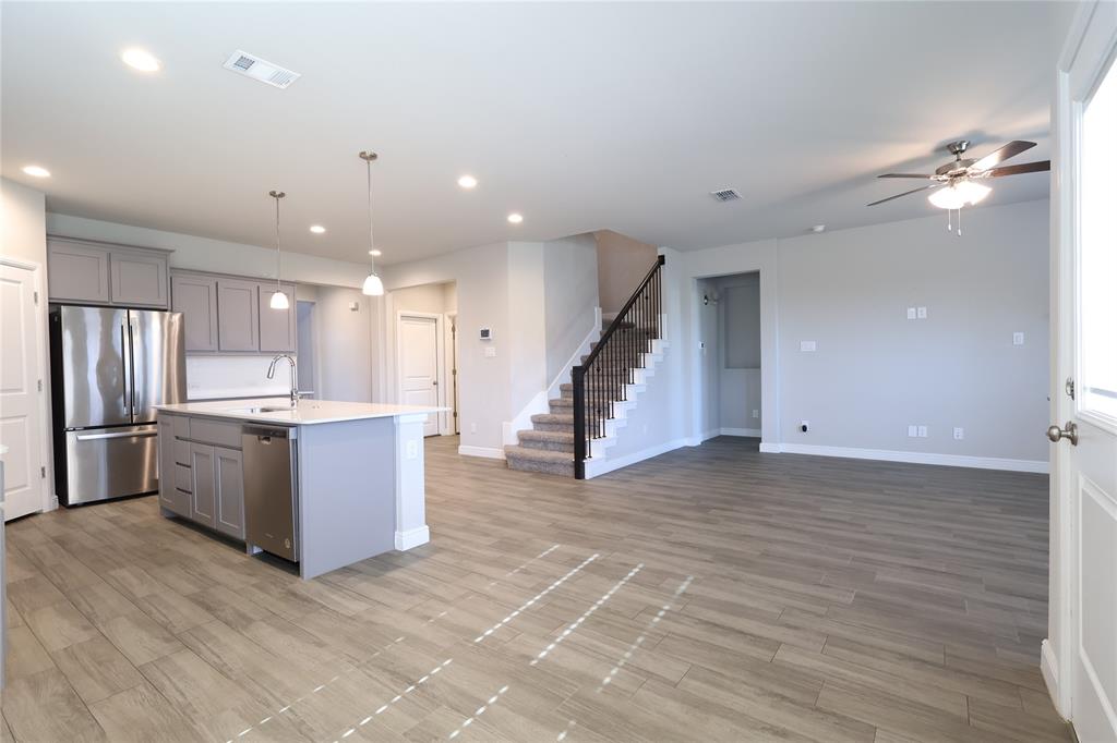 Pecan Square Ph 2b-2 - Residential Lease