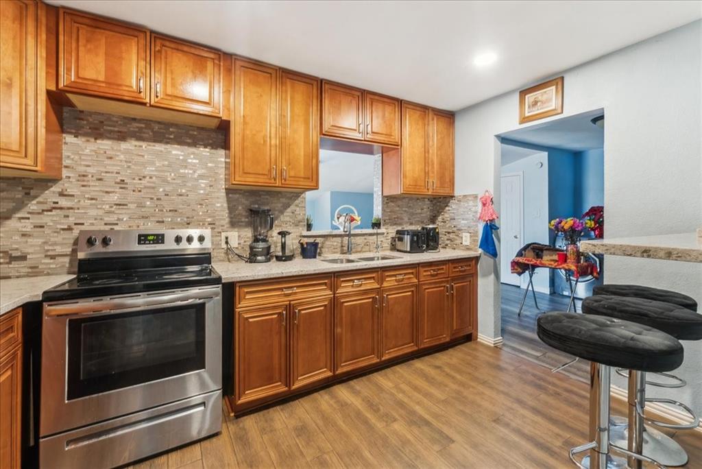 Danniel Tanner Abst - Residential