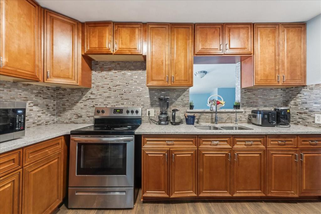 Danniel Tanner Abst - Residential