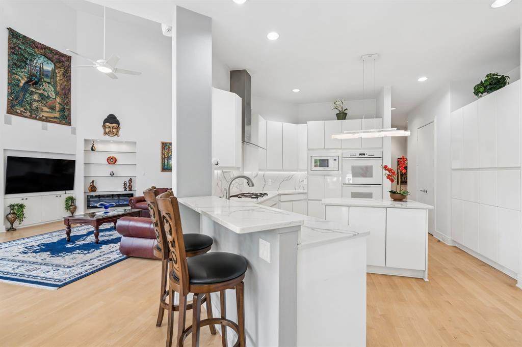 Oaktree Ph Four - Residential