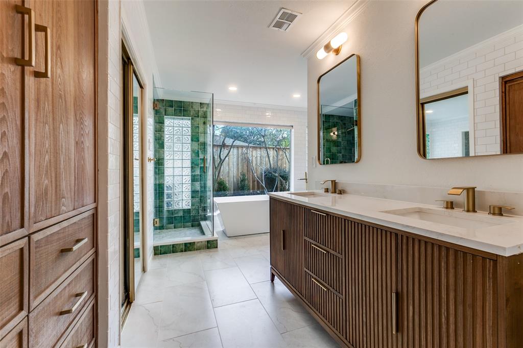 Carriage Square - Residential