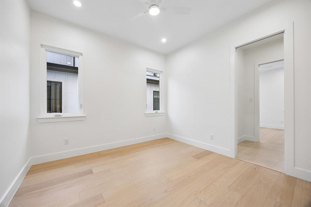 LAMONT TRAIL - Residential