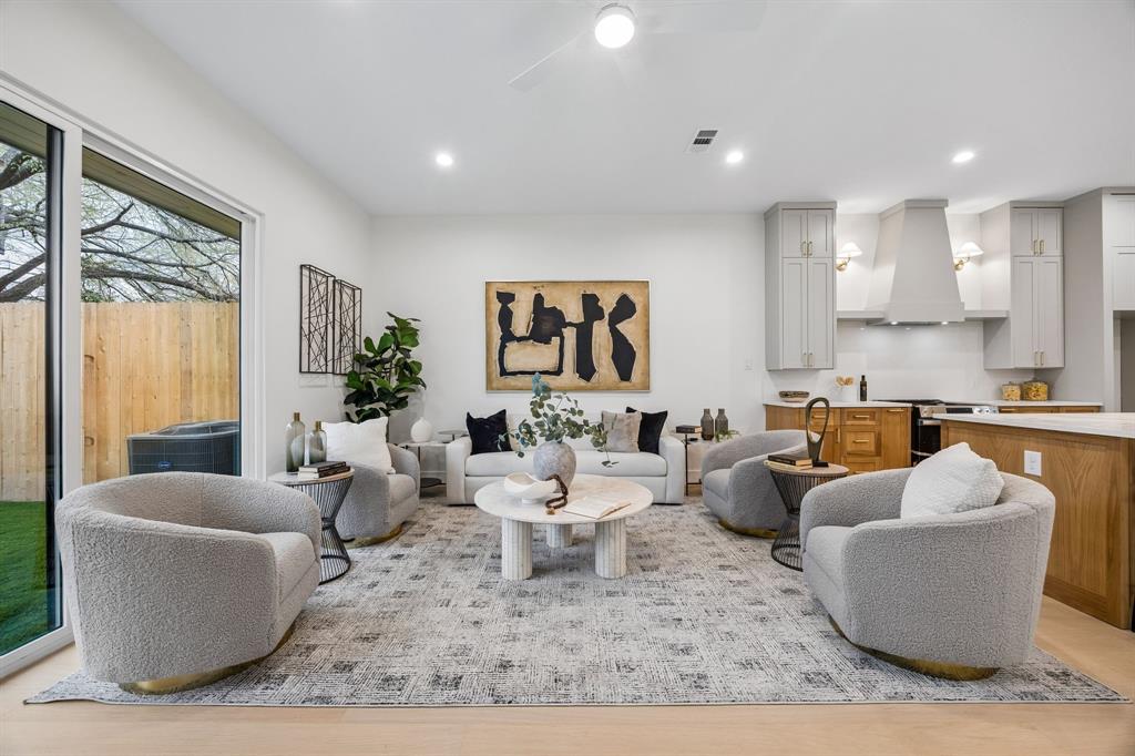 LAMONT TRAIL - Residential