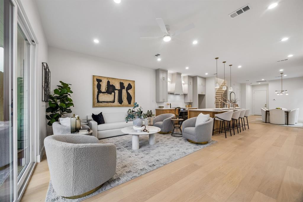 LAMONT TRAIL - Residential