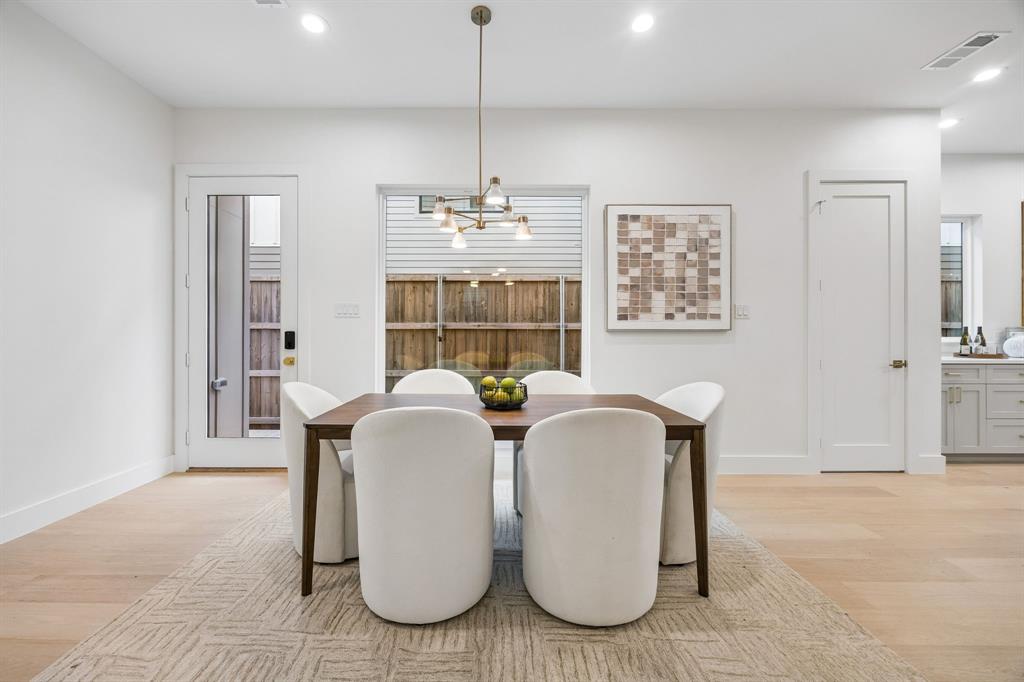 LAMONT TRAIL - Residential