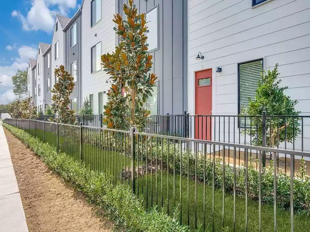 El Molino - Residential Lease