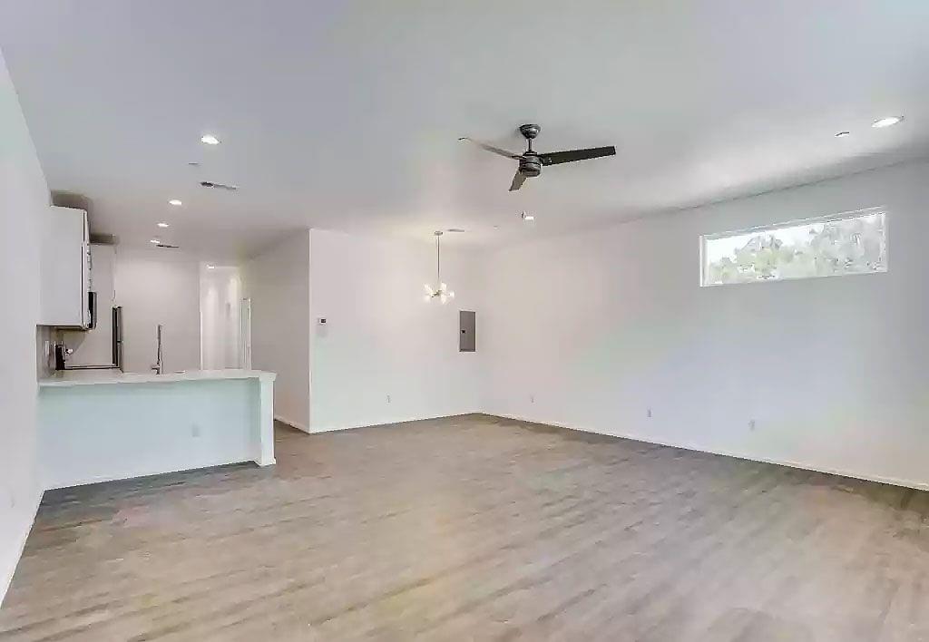 El Molino - Residential Lease