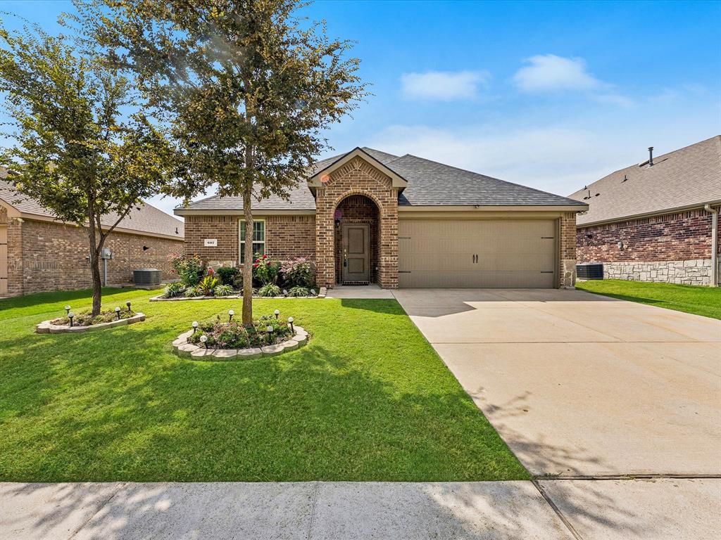 607 Rawhide Way