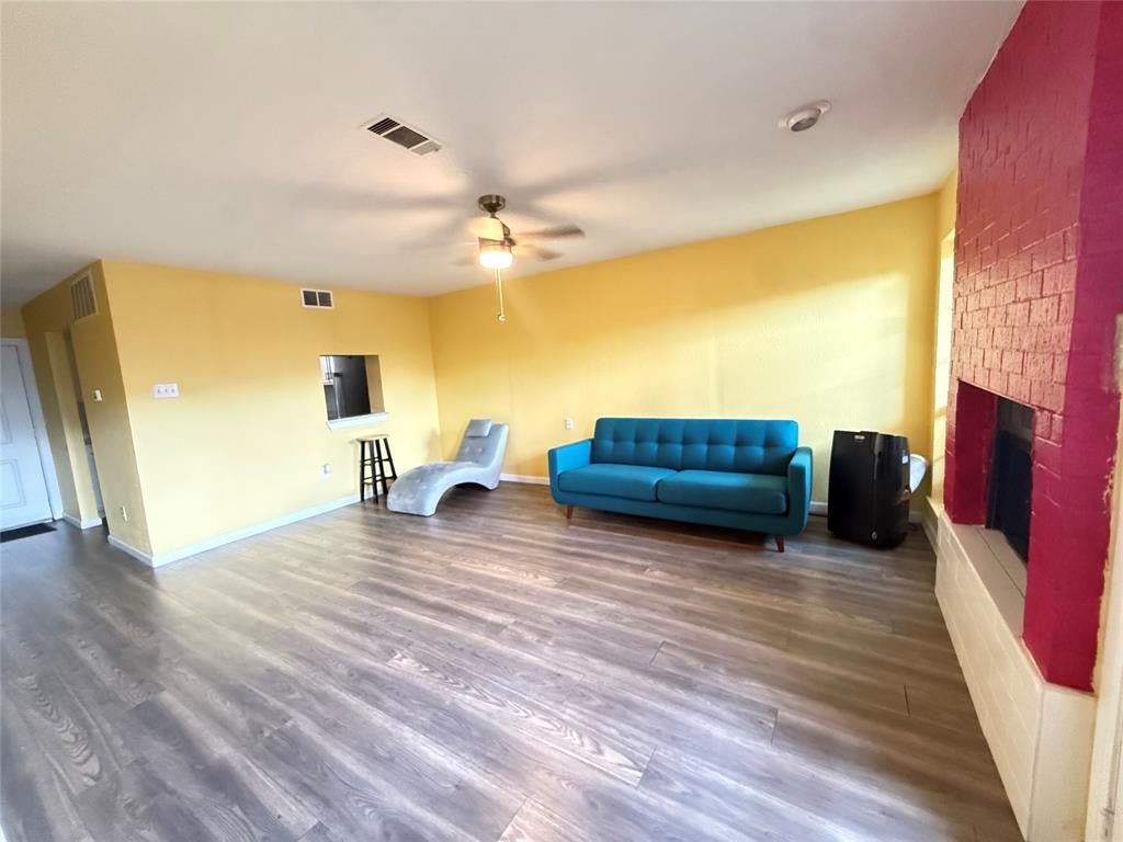 3240 Lombardy Lane 108