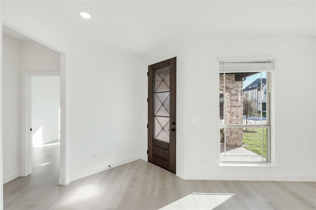 804 Twin Pine Court