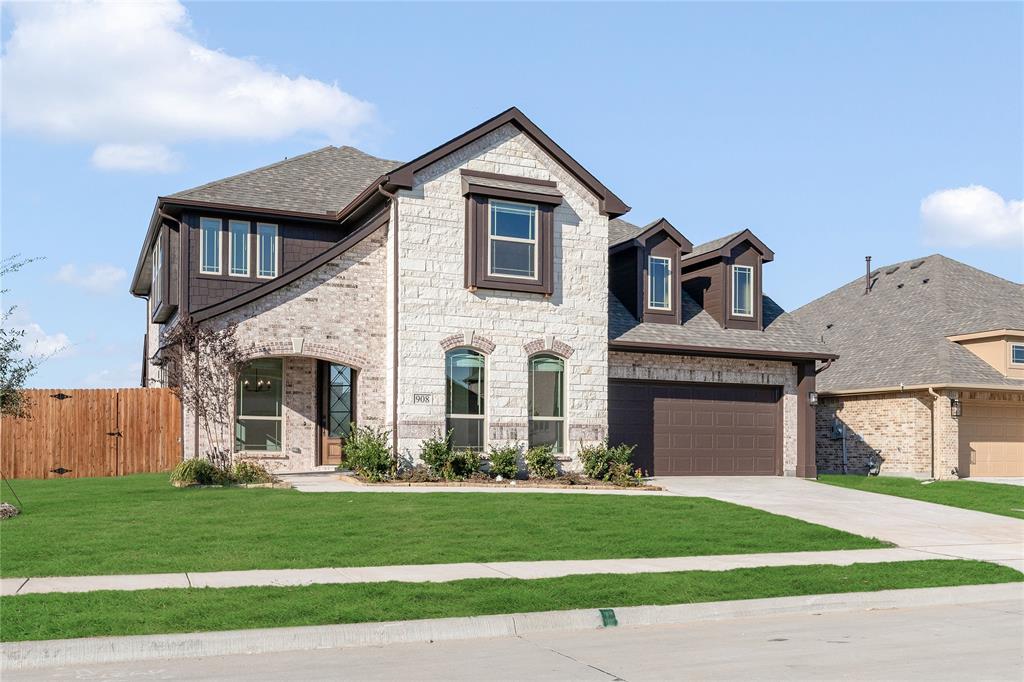 804 Twin Pine Court