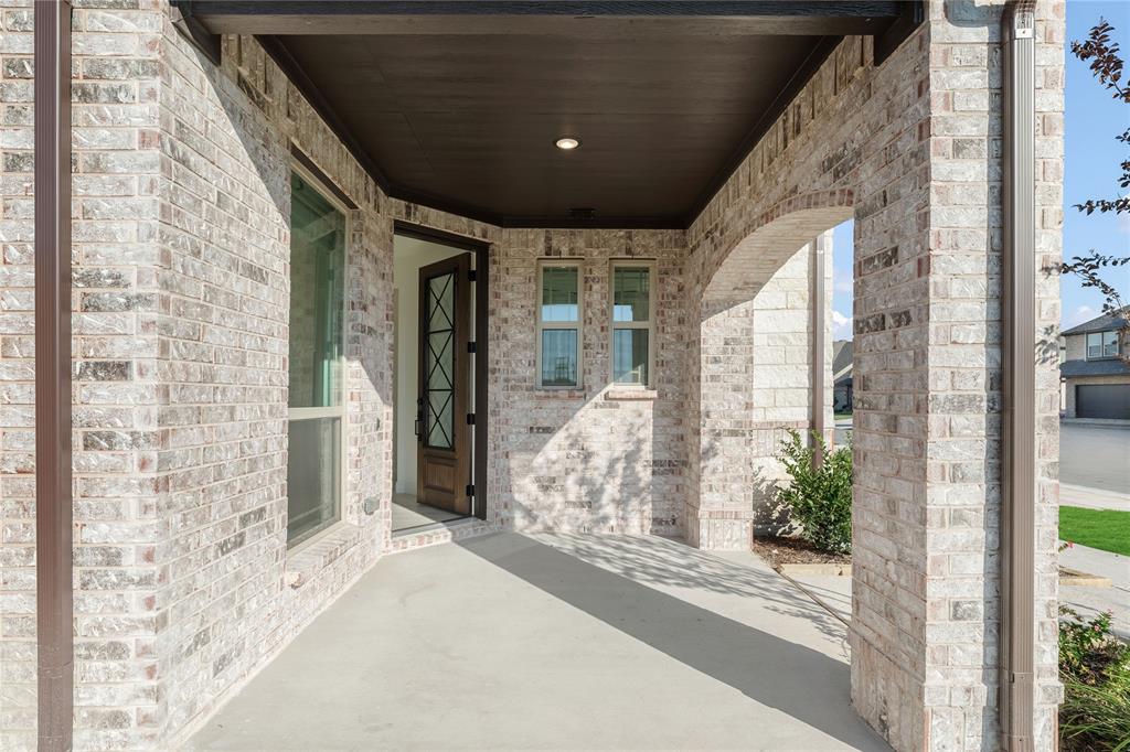 804 Twin Pine Court