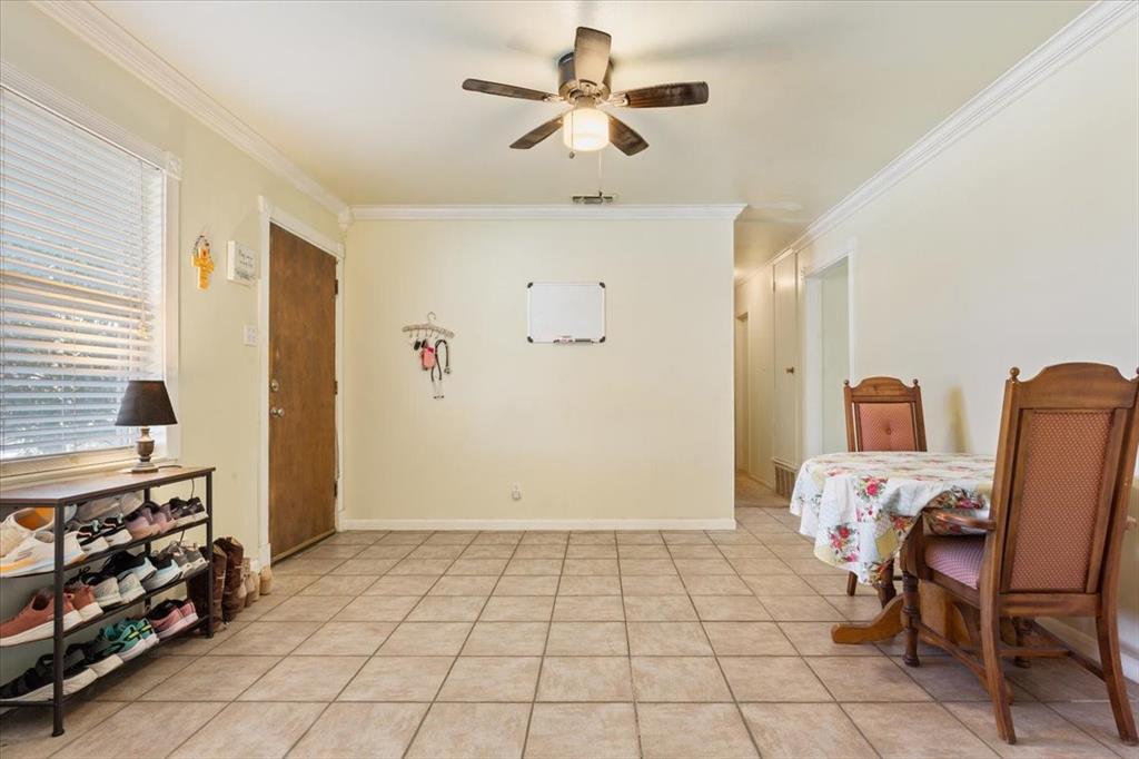 106 S Barbara Street