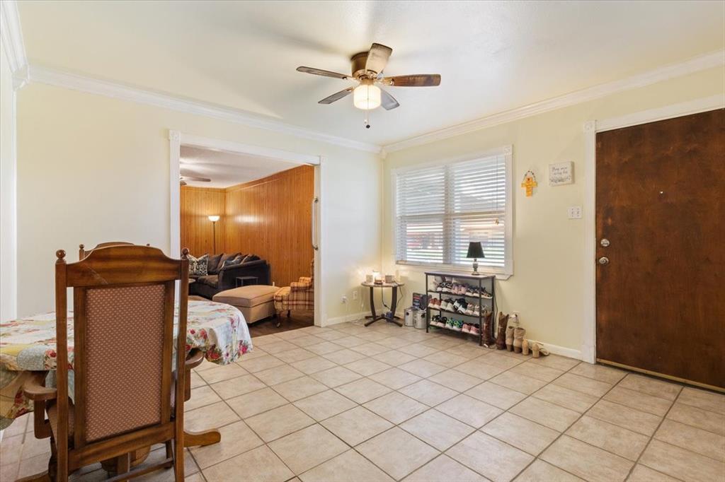 106 S Barbara Street