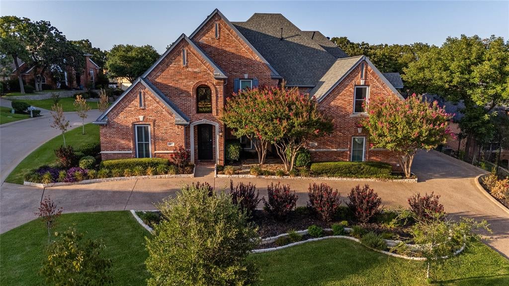 801 Shady Bend Court
