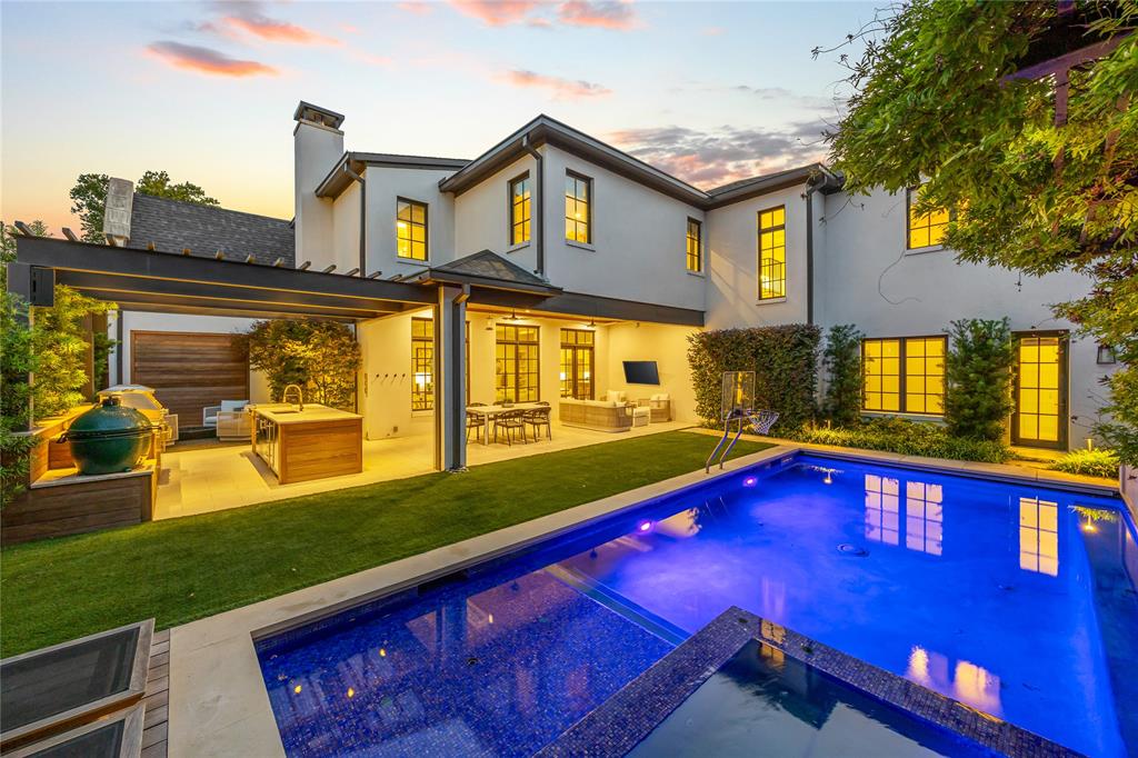 Walnut Crest - Residential