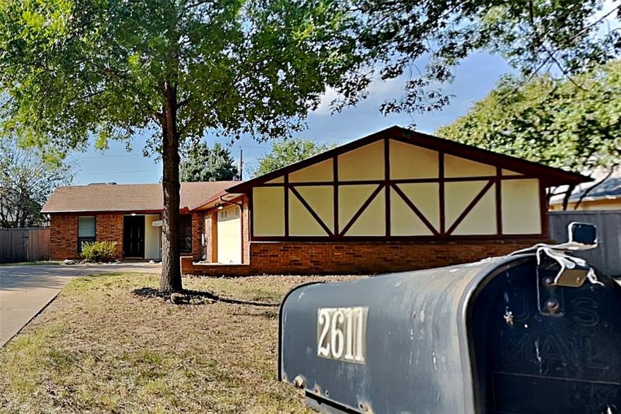 Charming 3 bed, 2 bath, 1,446 sqft home in Corinth! Open kitchen concept with updated counters. Primary suite with attached bathroom. Spacious backyard, great for gatherings! Pets accepted on a case by case basis. Additional admin fees apply. The Fireplace is decorative. Schedule your showing today! This home is as-is.
LEASE TERM:1-2 years  

This home may be located within a Homeowners Association (HOA) community. If so, residents will be responsible for adhering to all HOA rules and regulations. Please contact your agent or landlord's agent for more information.