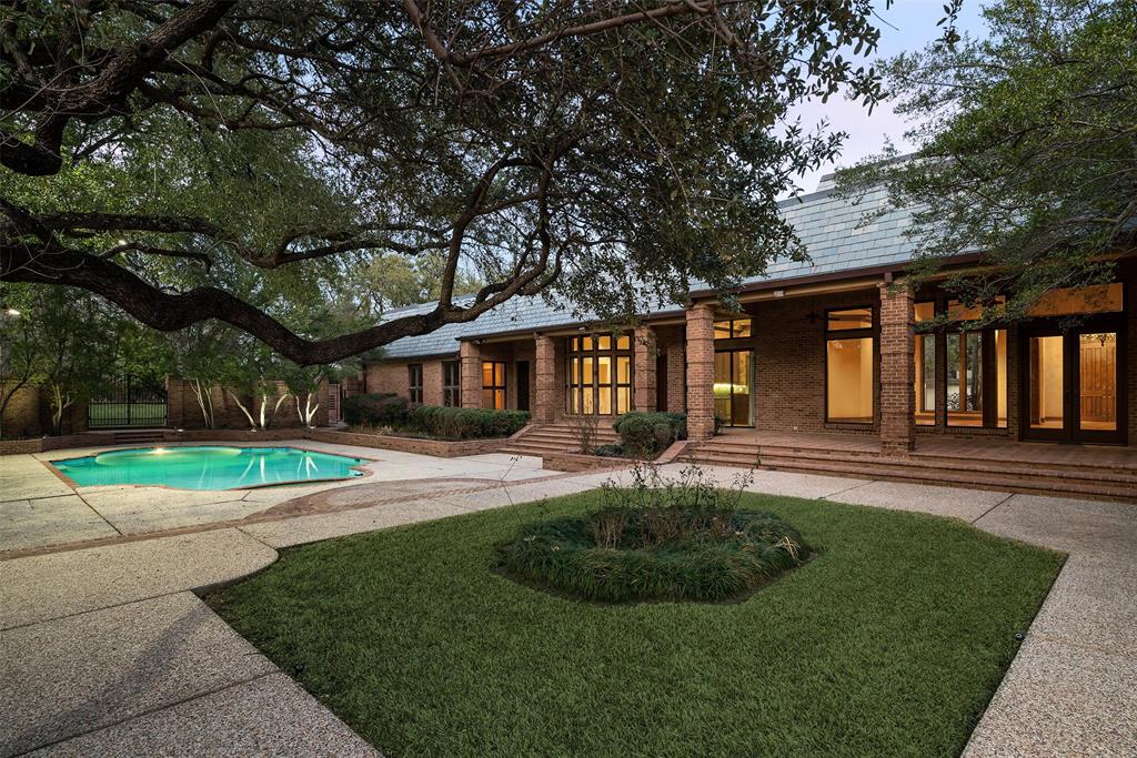 NWC Gaywood & Walnut Hill Ln - Residential