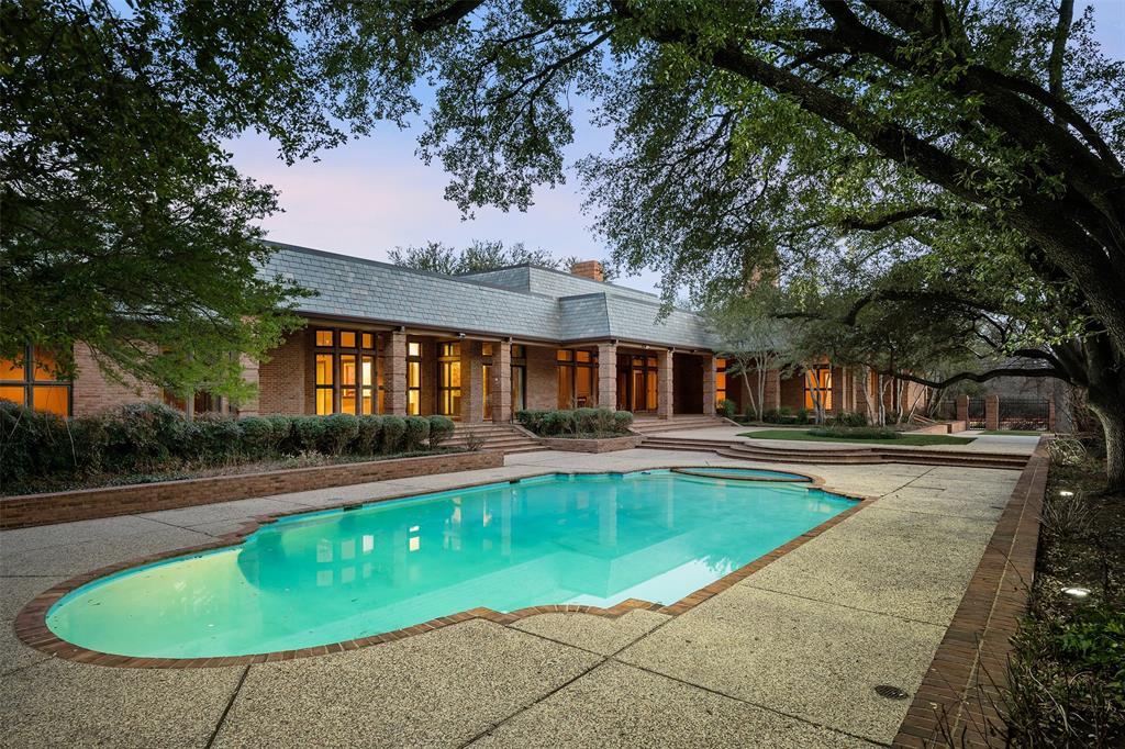 NWC Gaywood & Walnut Hill Ln - Residential