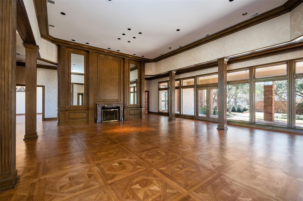 NWC Gaywood & Walnut Hill Ln - Residential