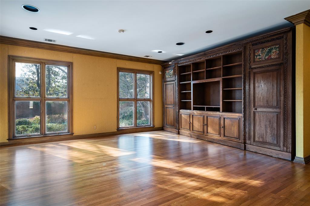 NWC Gaywood & Walnut Hill Ln - Residential