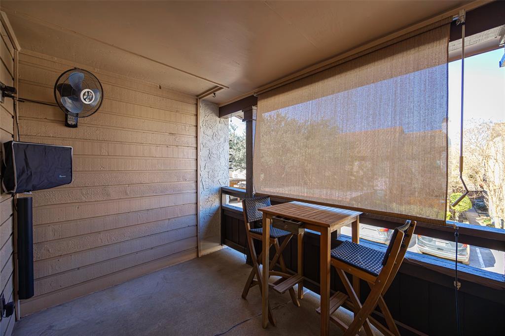 Preston Oaks Crossing Condos 01 & 02 - Residential