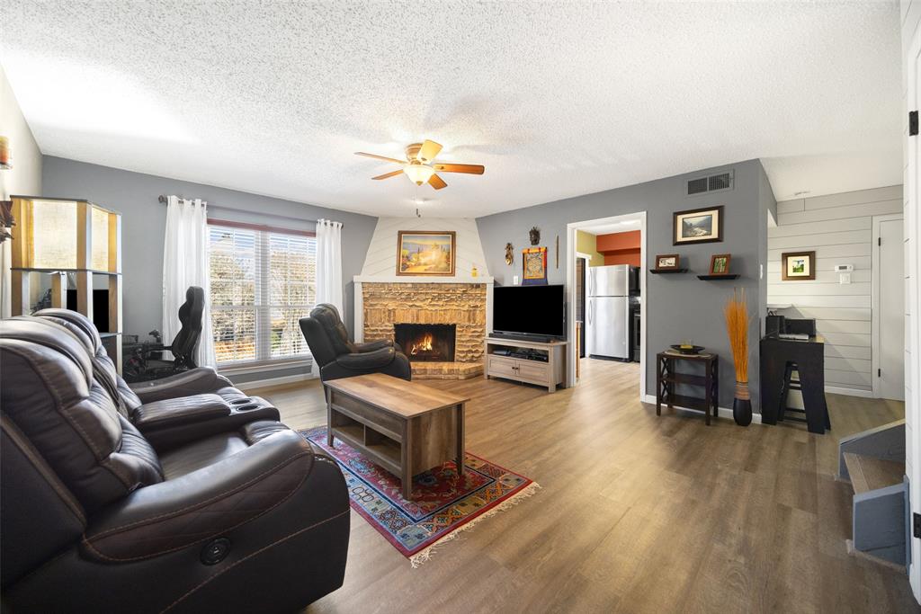 Preston Oaks Crossing Condos 01 & 02 - Residential