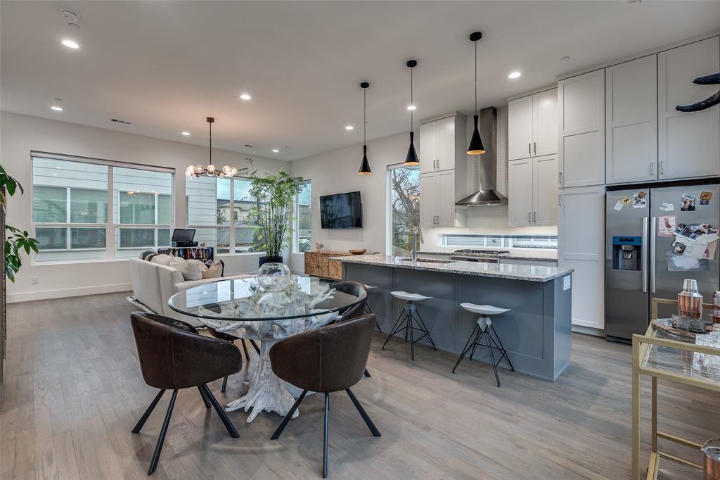 5915 Lindell Condo - Residential