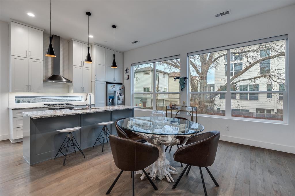 5915 Lindell Condo - Residential