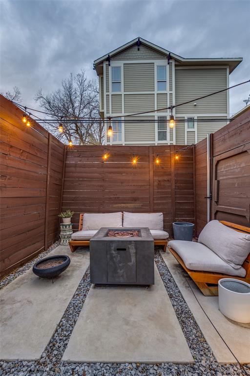 5915 Lindell Condo - Residential