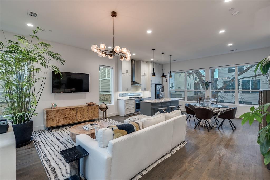 5915 Lindell Condo - Residential