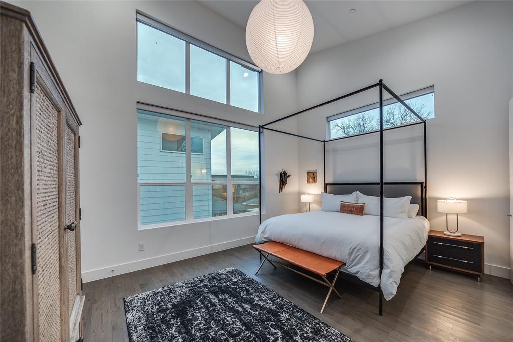 5915 Lindell Condo - Residential