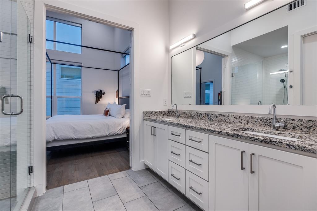 5915 Lindell Condo - Residential