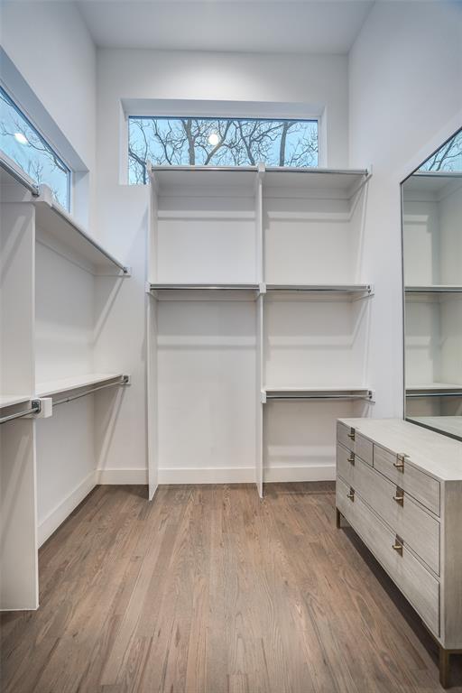 5915 Lindell Condo - Residential