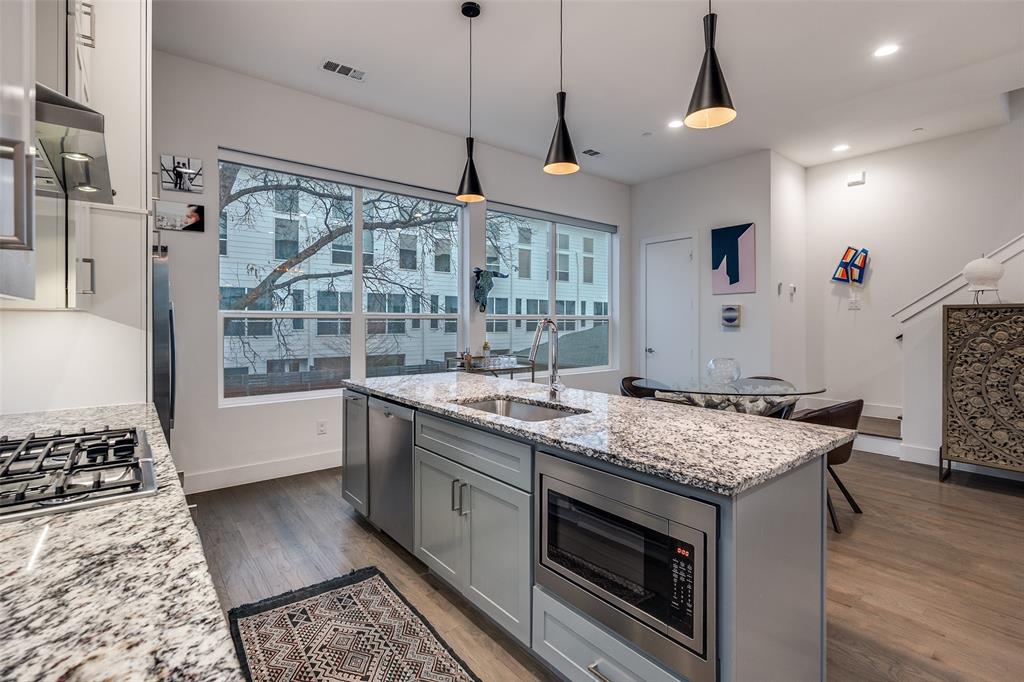 5915 Lindell Condo - Residential