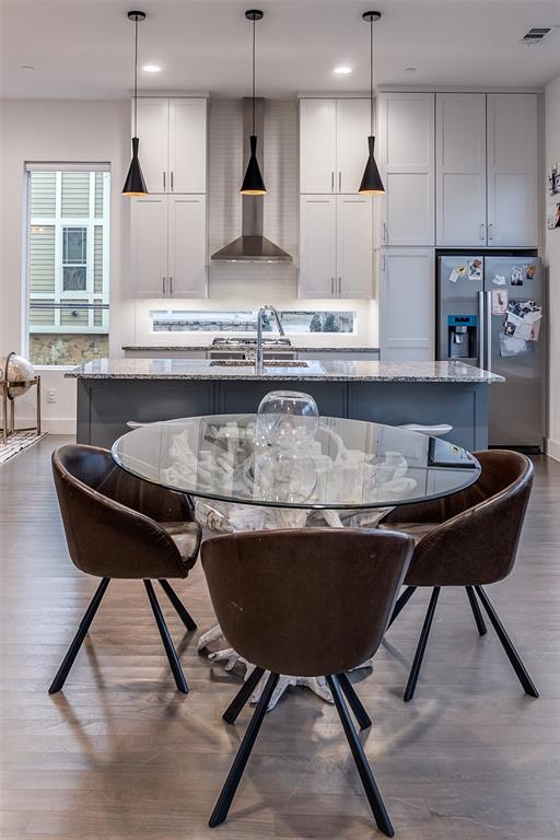 5915 Lindell Condo - Residential