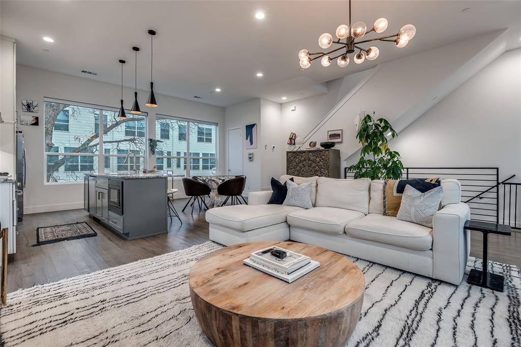 5915 Lindell Condo - Residential