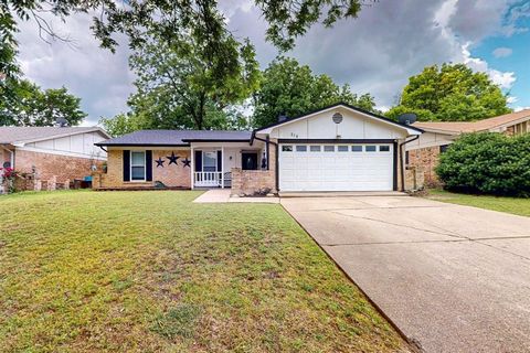 214 Nicki Lane Arlington TX 76014