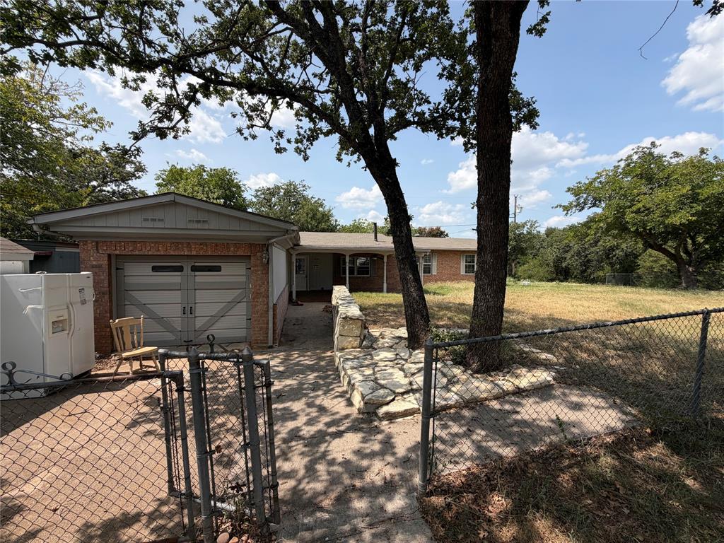1832 Smokehouse Road