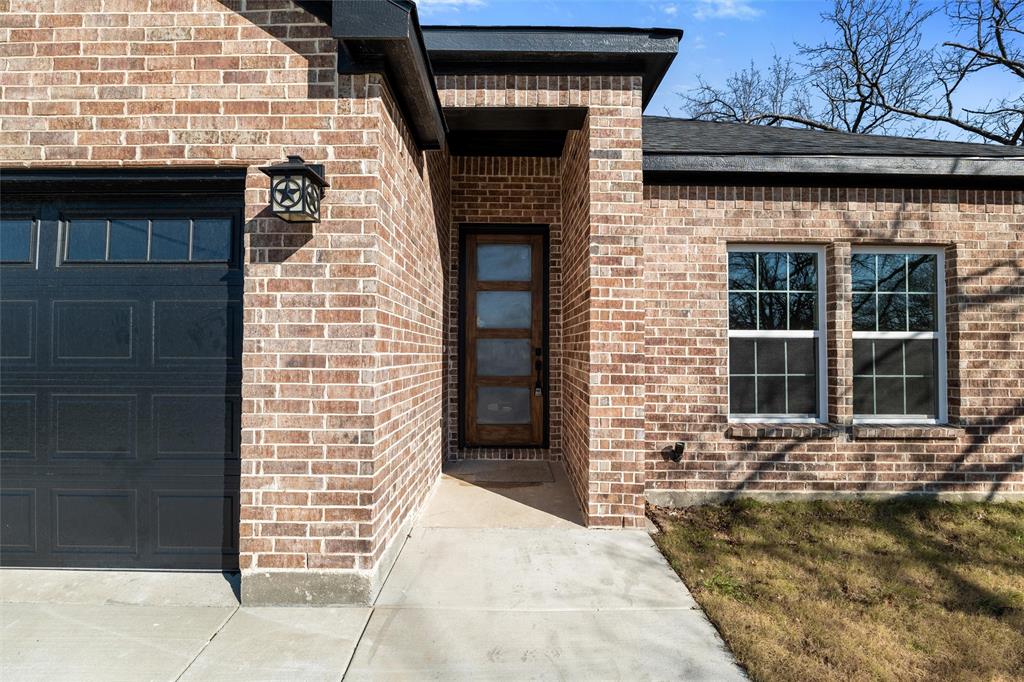 402 Lagoon Drive