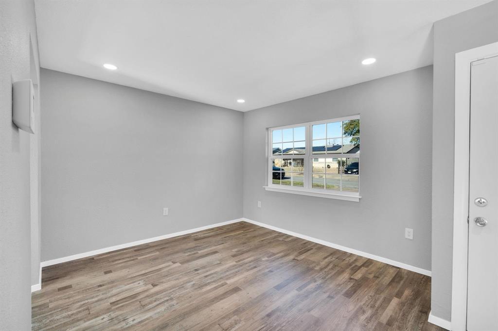 3450 Silverhill Drive