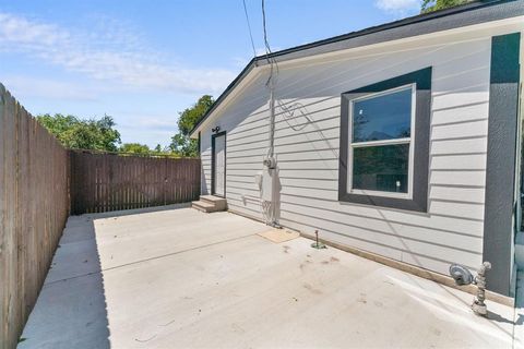 A home in Alvarado