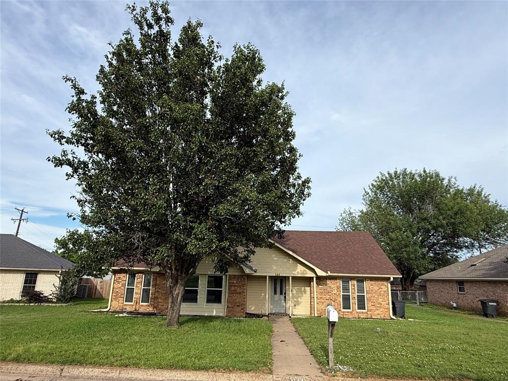 Photo 1 of 10 — 144 Hollie Circle, Sulphur Springs, TX 75482