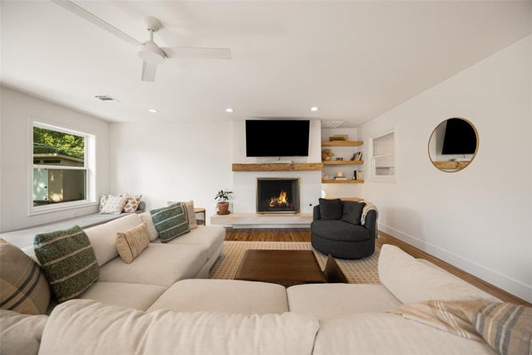 11207 SINCLAIR AVE, DALLAS, TX 75218 - Image 22ad8626ceee93f3aa8e2fdae056252f/602402646